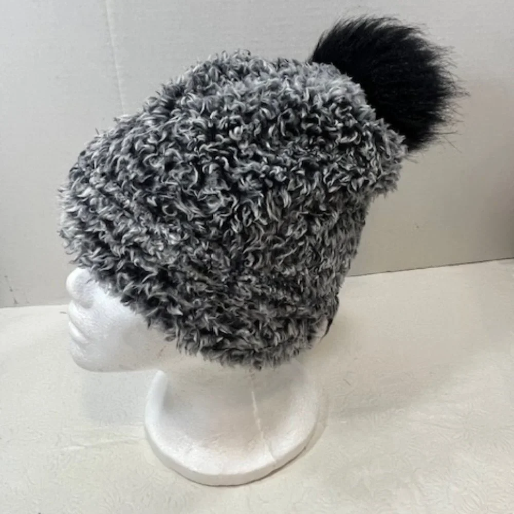Aeropostale Black White Winter Beanie Hat Black Pom Pom Cotton Lining S/M